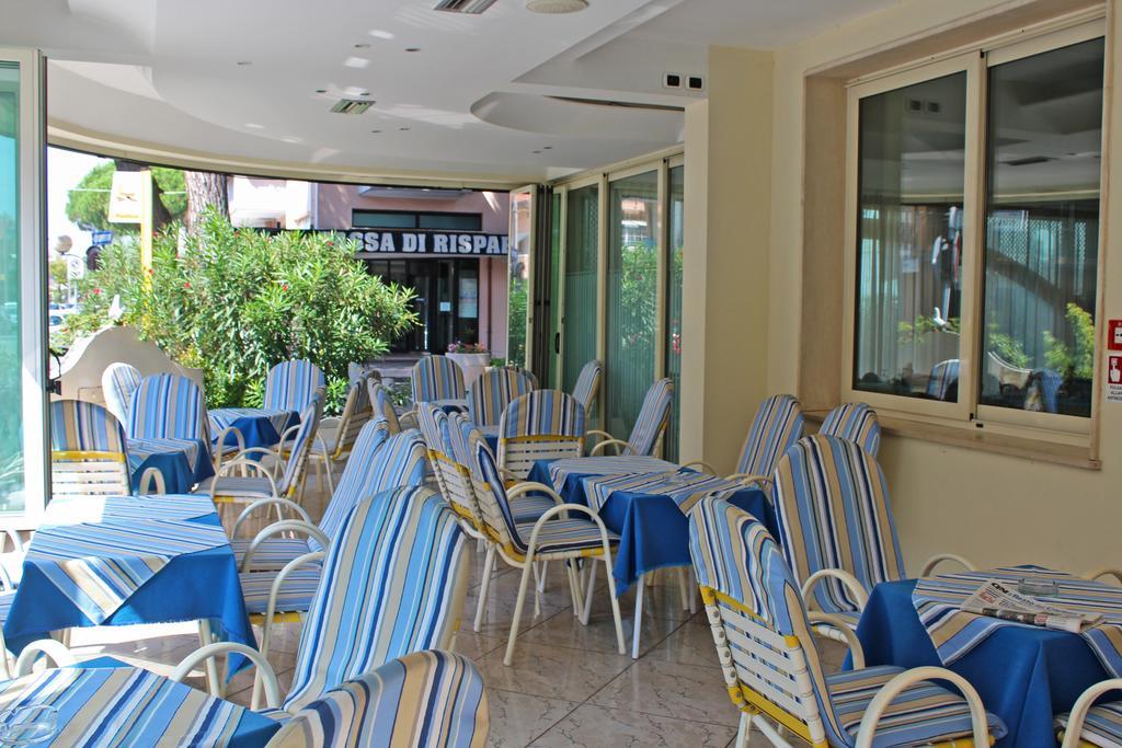 Hotel Royal Мизано-Адриатико Экстерьер фото